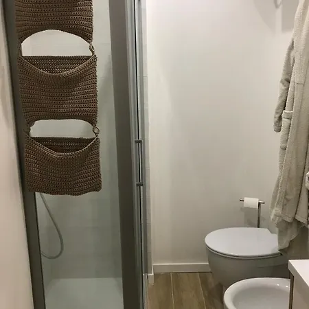 porta venezia small house-3